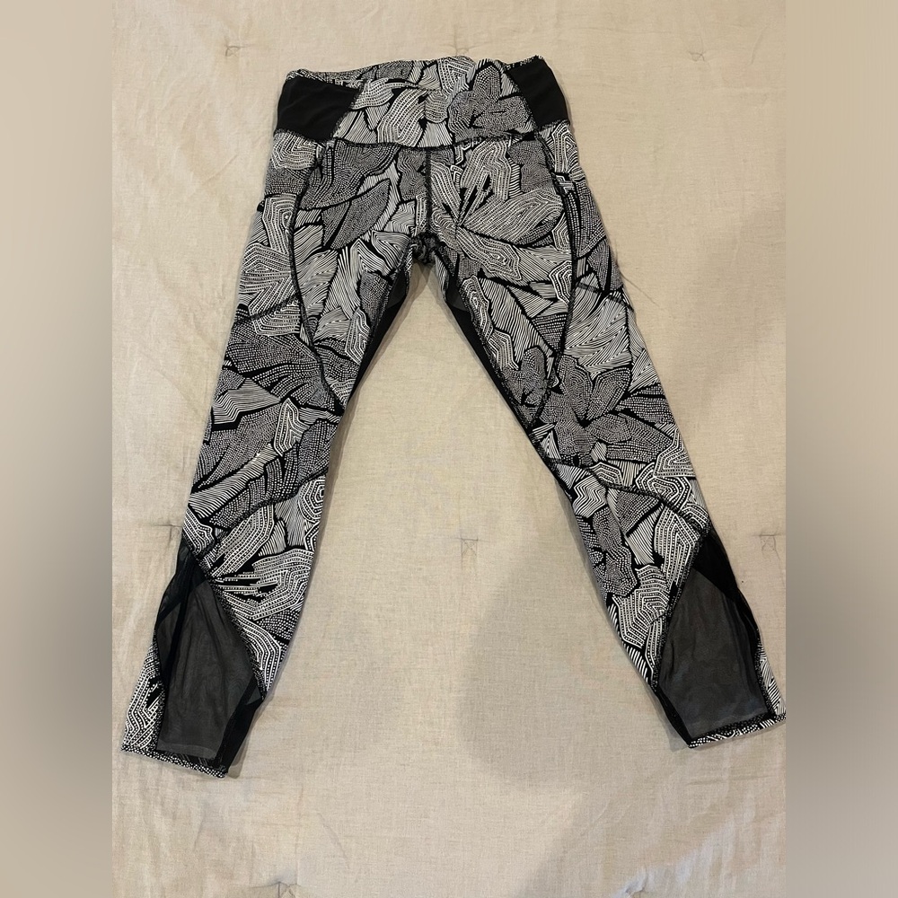 Lululemon cropped leggings